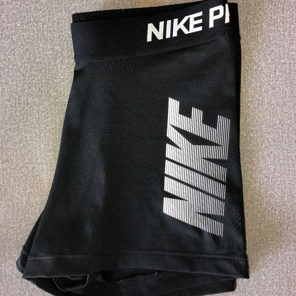 Black Nike Pro Spandex